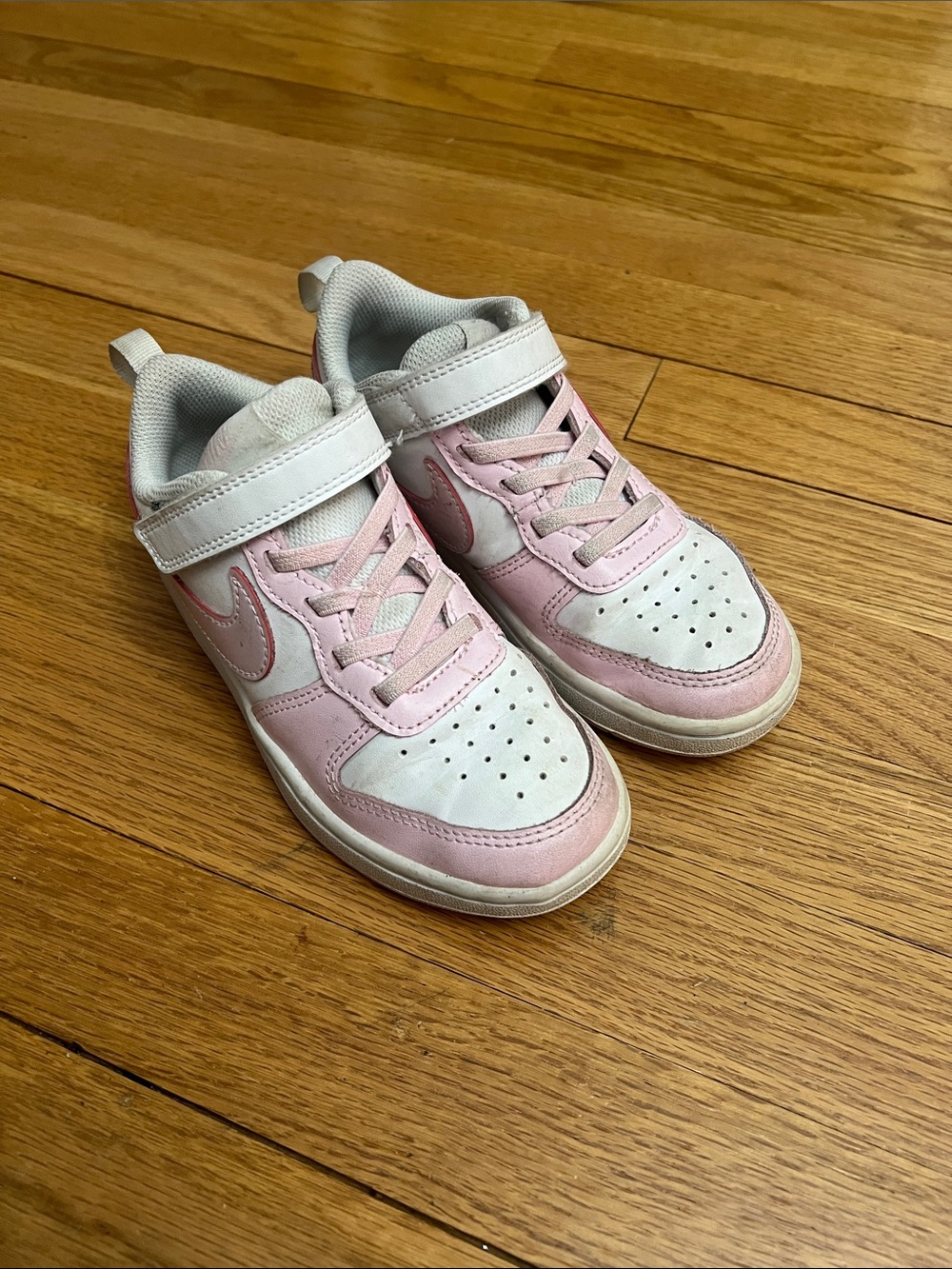 Nike Court Legacy